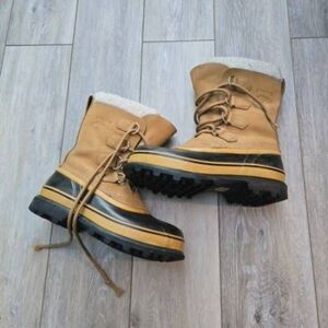 Caribou Sorel women's winter snow waterproof wp boots sz 5 tan with black tread